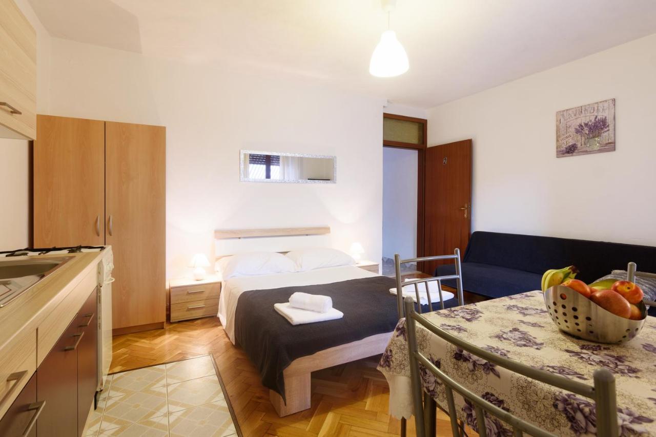 Apartament Lavita Libera *